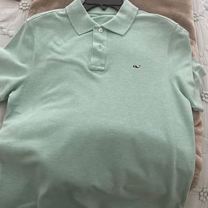 Men’s Size S Vineyard Vines polo (97% cotton) (3% spandex)